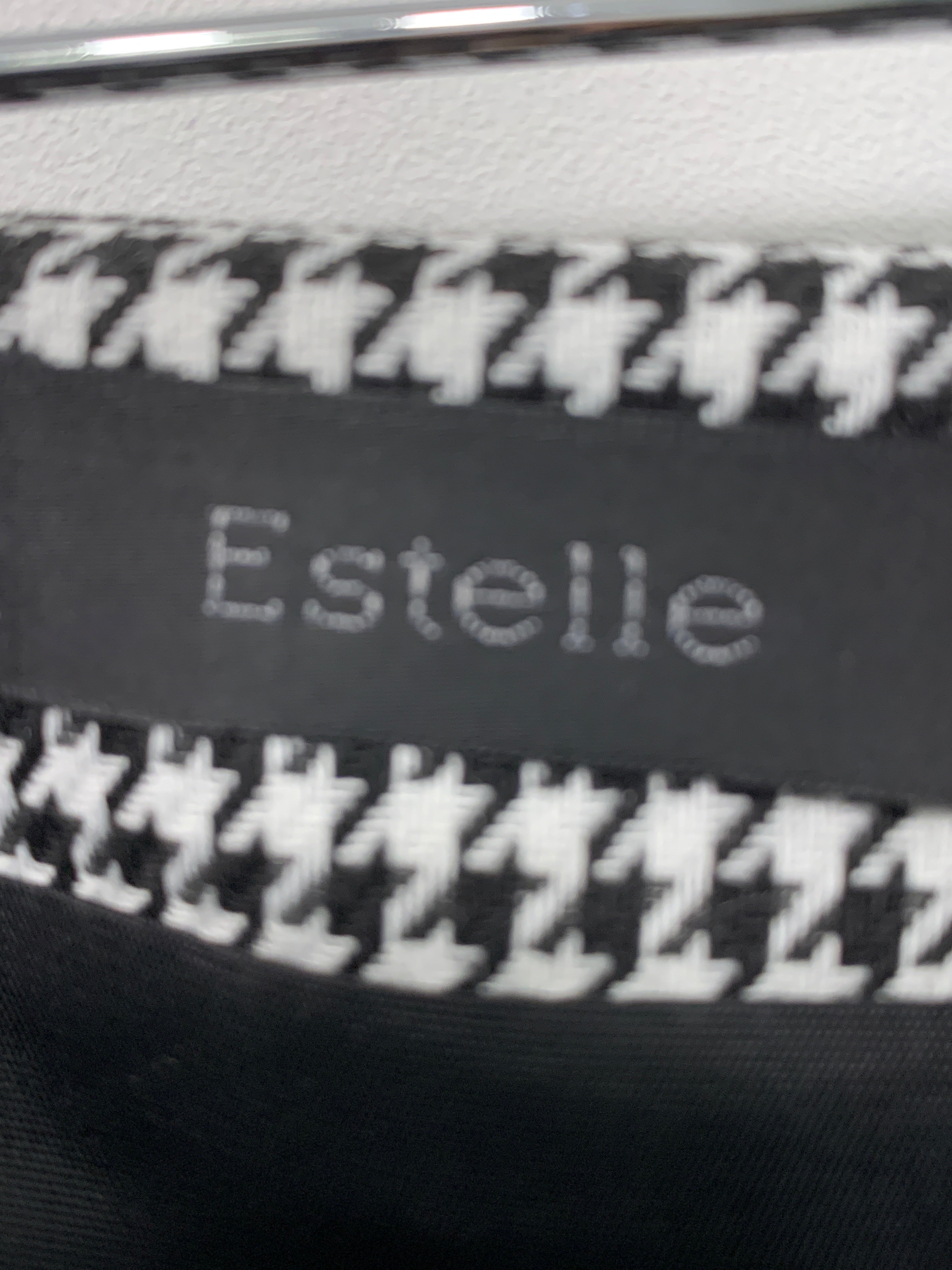 Estelle Nederdel